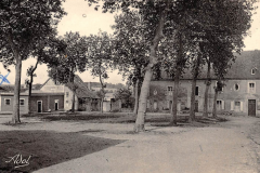 Brûlon - Place des Vieilles Halles 01