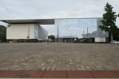 Le Mans en 2017 - Place des Jacobins - Cinéma et nouveau Théâtre 01 (Sylvie Leveau)