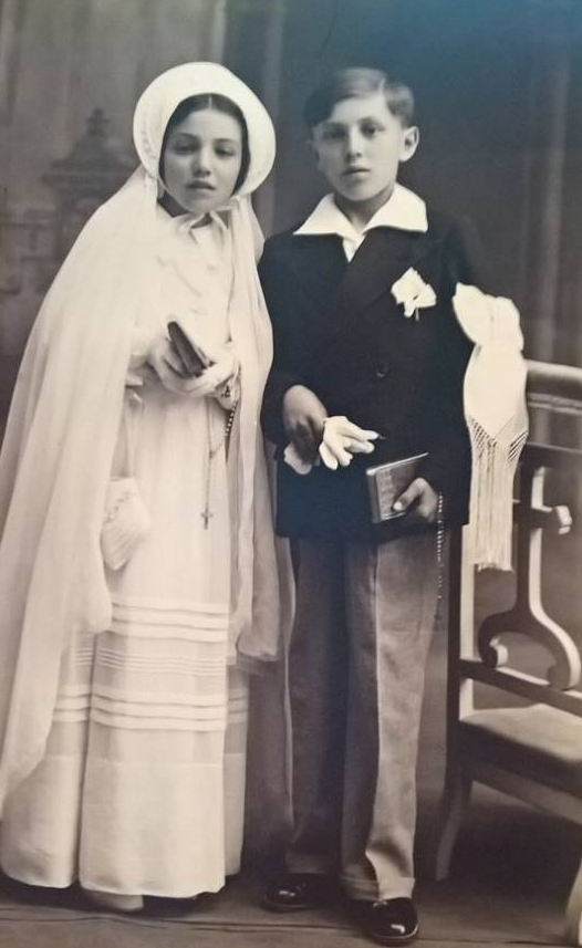 Courdemanche - Communion - LAHOREAU Pierre et Odette - Mon grand père et sa soeur - 20 mai 1945 (Virginie Laure)