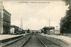 La Suze sur Sarthe - Intérieur de la gare et pont de la Folie