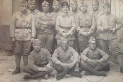 Militaires - Soldats - LAHOREAU Hilaire en bas à droite - Mon arrière grand père (Virginie Laure)