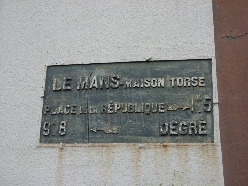 Le Mans, rue de Degré - Plaque de cocher - Place de la République - Degré 02 (Louis-Marie Ligné)