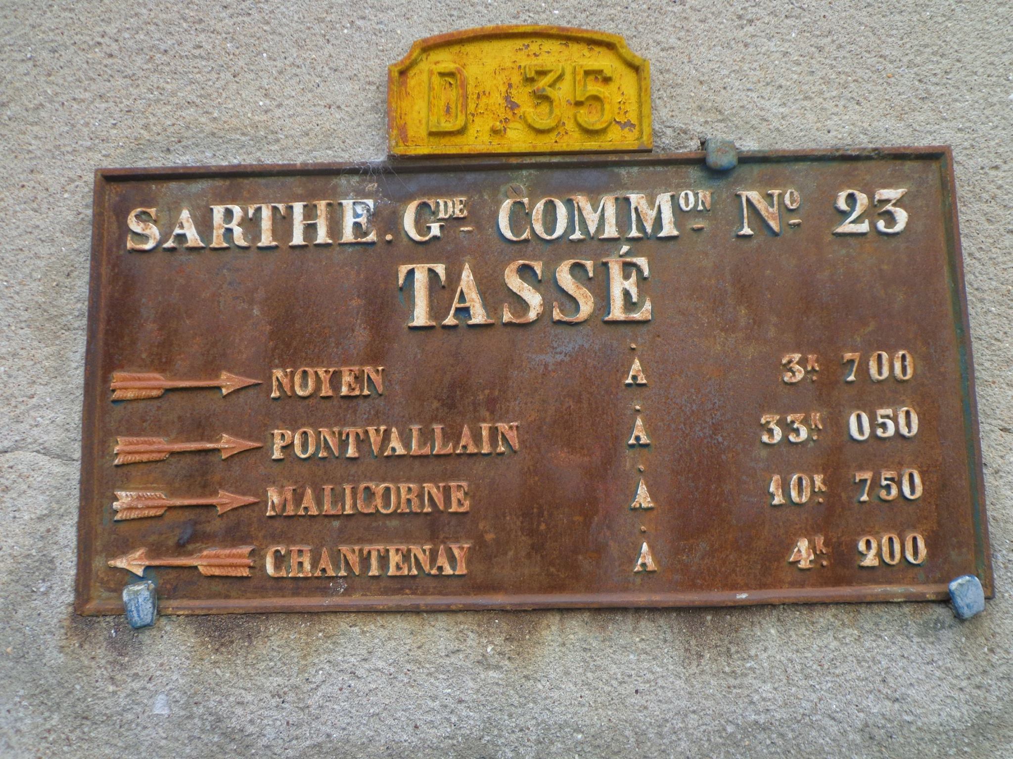 Tassé - Plaque de cocher - Noyen- Pontvallain - Malicorne - Chantenay (Marie-Yvonne Mersanne)