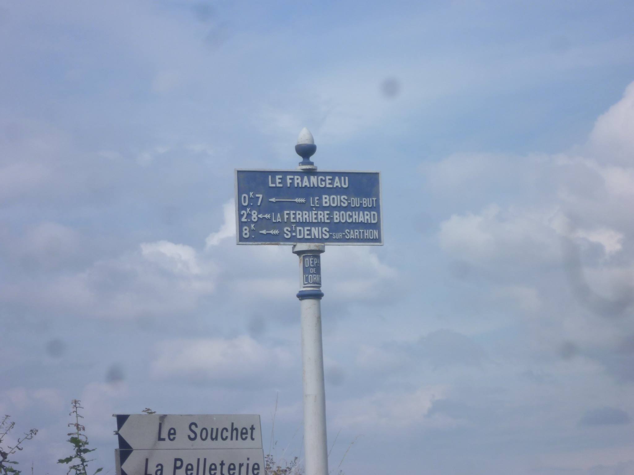 Zone 61 - Saint Céneri le Gérei, lieu dit La Pelterie sur la D101 - Plaque de cocher - Le Frangeau - Le Bois du But - La Ferrière Bochard - Saint Denis sur Sarthon (Gwéna Tireau)