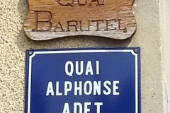 Mamers - Plaque de rue - Quai Barutel - Quai Alphonse Adet (Fabienne Germain)