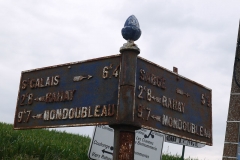Rahay, lieu dit Les Bonhommeries sur la D135 - Plaque de cocher - Saint Calais - Rahay - Mondoubleau - Sargé - Rahay - Mondoubleau (Source Internet, Simon de l'Ouest)