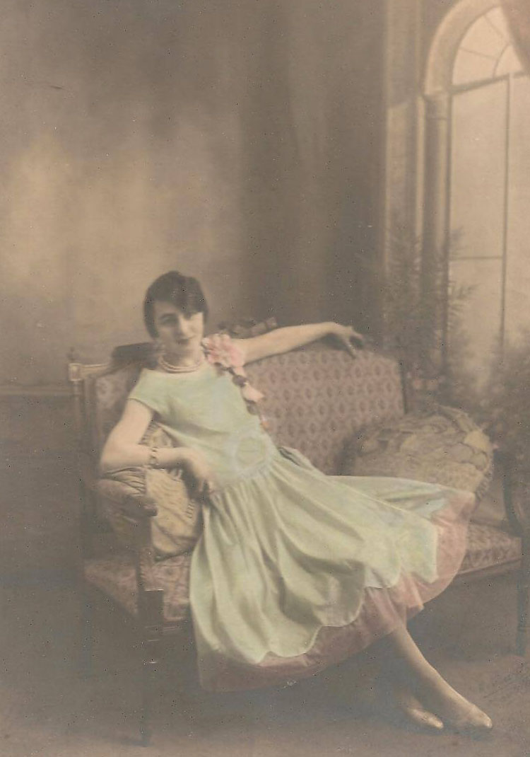 Portraits - DESALAY Suzanne - Vers 1930 (Sabrine Charles)