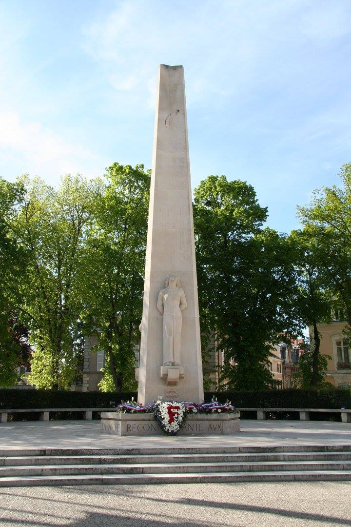 Le Mans - Monument commémoratif - La Sarthe reconnaissante aux martyrs (Sylvie Leveau)