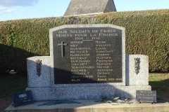 Fercé sur Sarthe - Monument commémoratif - Aux soldats de Fercé morts pour la France 1914-1918 (Marie-Yvonne Mersanne)