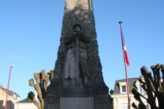 Le Mans en 2010 - Monument commémoratif - Avenue de la Libération - La Sarthe à ses enfants morts pour la France - Vue 04 (Sylvie Leveau)