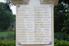 Saint Mars de Locquenay - Monument commémoratif - A ses enfants morts au champ d'hinneur 1914-1918 et 1939-1945 - Vue 02