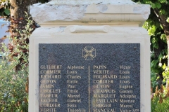 Thoiré sur Dinan - Monument commémoratif - A la mémoire des enfants de Thoiré sous Dinan morts pour la patrie 1914-1918 et 1939-1945 (Chantale Vieux)